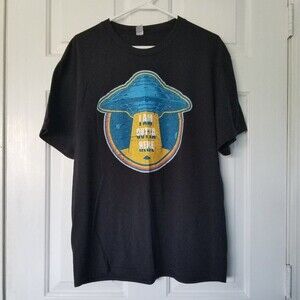 I Am Outta Here Alien Spaceship T-Shirt XL